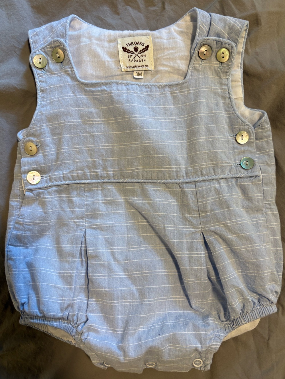The Oaks Apparel Co 3M Light Blue & White Linen Sleeveless Bubble Onesie